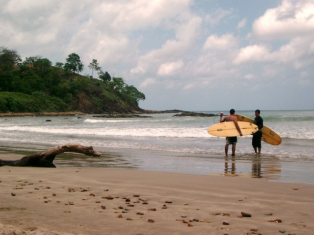surfing-nicaragua