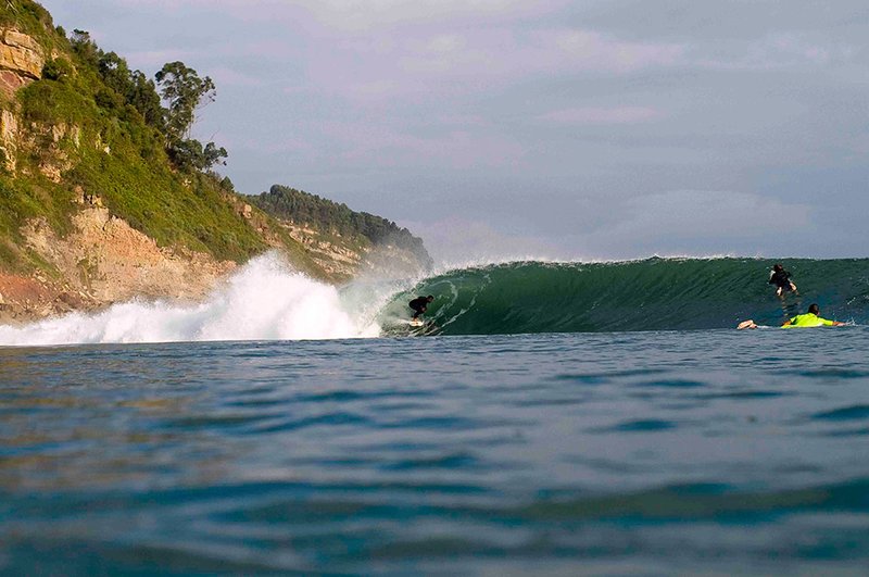 surfing-spain-rodiles